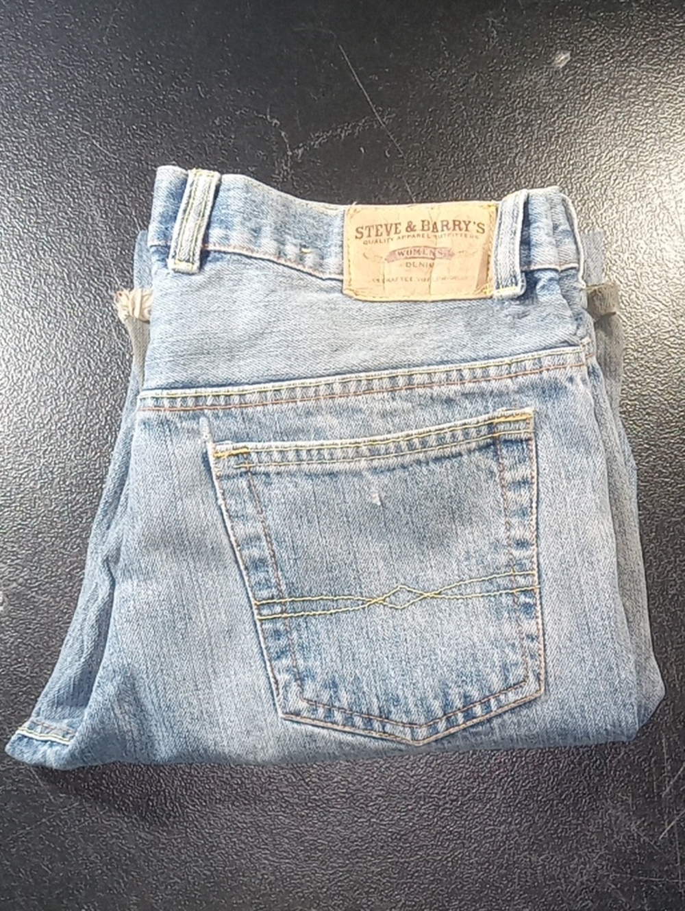 Steve & Barry's Light Wash Relaxed Women’s Jeans 8 Distressed
